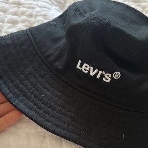 Levi's Classic Black Bucket Hat